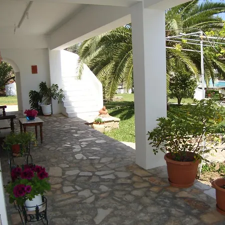Martha Hotel Spetses Town